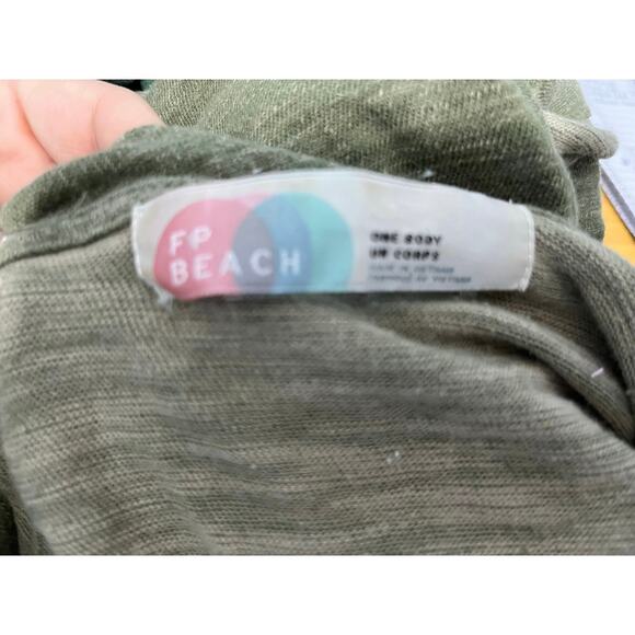 Free People FP Beach Large Green Grunge Raw Seams Boho Distressed - Picture 8 of 9